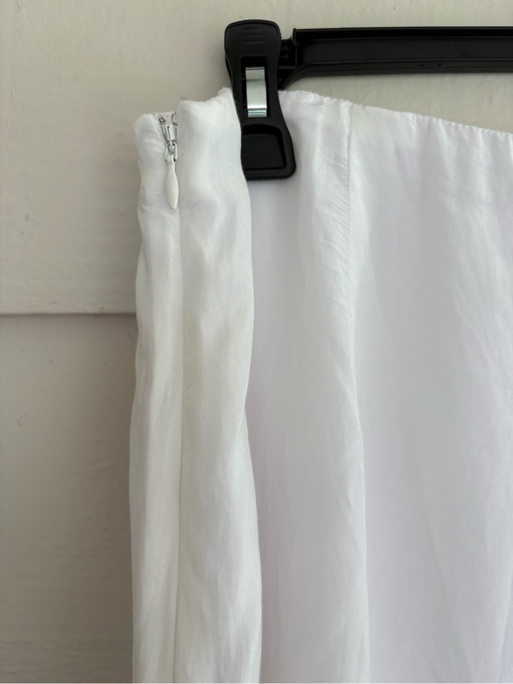 Abercrombie & Fitch White Asymmetric Ruffle Skirt Size M Boho Flowy Summer - Picture 3 of 4